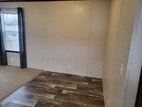 256 Spruce in Highland, MI - Building Photo - Building Photo