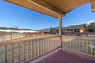 708 Palisades Dr in Alpine, WY - Building Photo - Building Photo