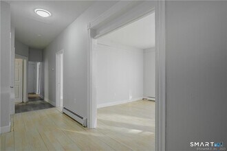 49 Johnson St in Waterbury, CT - Building Photo - Building Photo