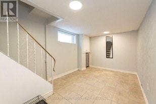 7 Joanith Dr in Toronto, ON - Building Photo