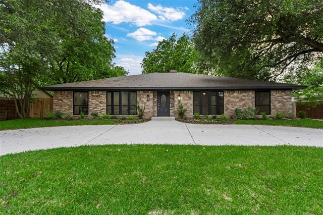 1109 Linda Ln