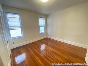 250 Belgrade Ave in Boston, MA - Building Photo - Building Photo