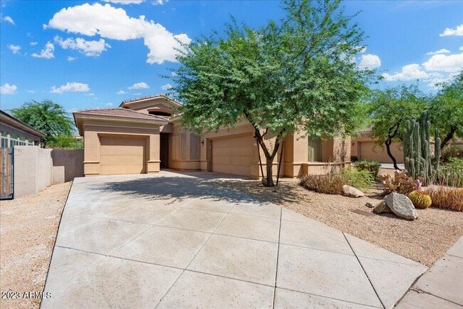 8432 E Diamond Rim Dr