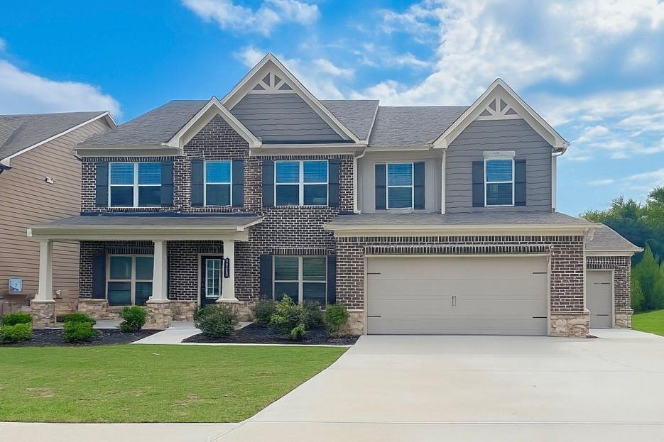 1721 Cobblefield Cir in Dacula, GA - Building Photo