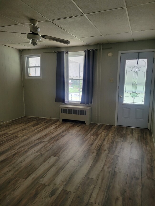 2209 Elizabeth Ave, Unit 3 in Temple, PA - Building Photo - Building Photo
