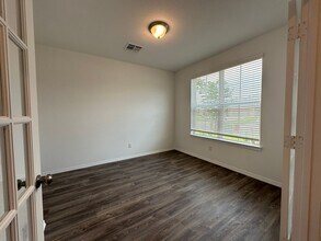 25628 Microstar Wy in Montgomery, TX - Building Photo - Building Photo