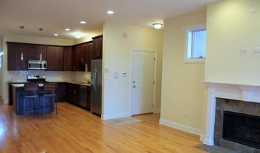1401 W Altgeld St, Unit 2 in Chicago, IL - Building Photo - Building Photo