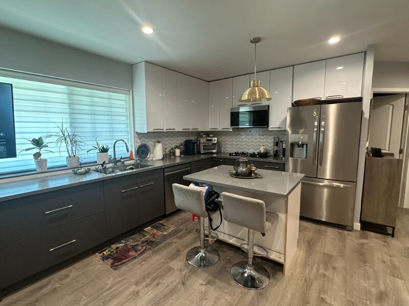 12990 Halford St in Los Angeles, CA - Building Photo