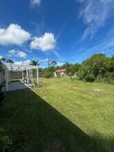 633 NE Larkspur Ln in Port St. Lucie, FL - Building Photo - Building Photo
