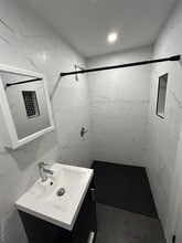 28 Acorn Terrace in New Rochelle, NY - Building Photo - Building Photo