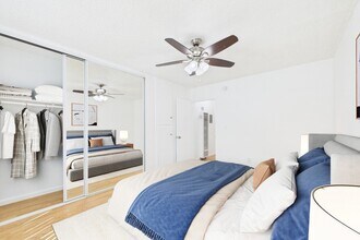 Buffalo Sherman Oaks Apartments in Sherman Oaks, CA - Foto de edificio - Building Photo