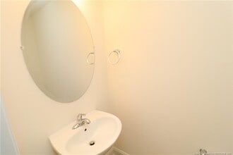 917 Kensley Grv Ln in Fuquay Varina, NC - Building Photo - Building Photo