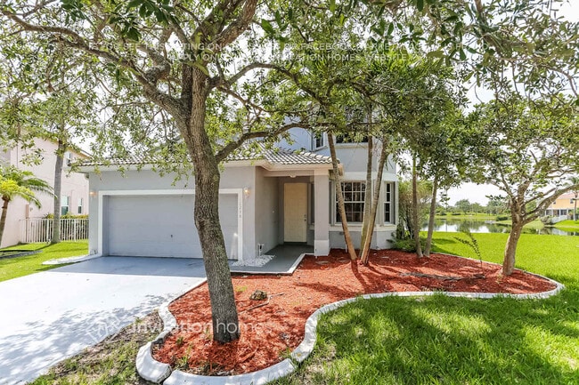 16238 NW 21st St in Pembroke Pines, FL - Building Photo - Building Photo