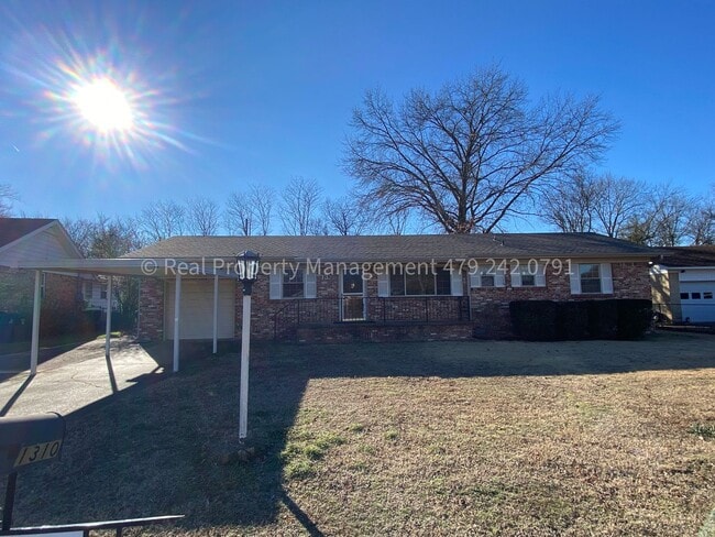 property at 1310 Houston St