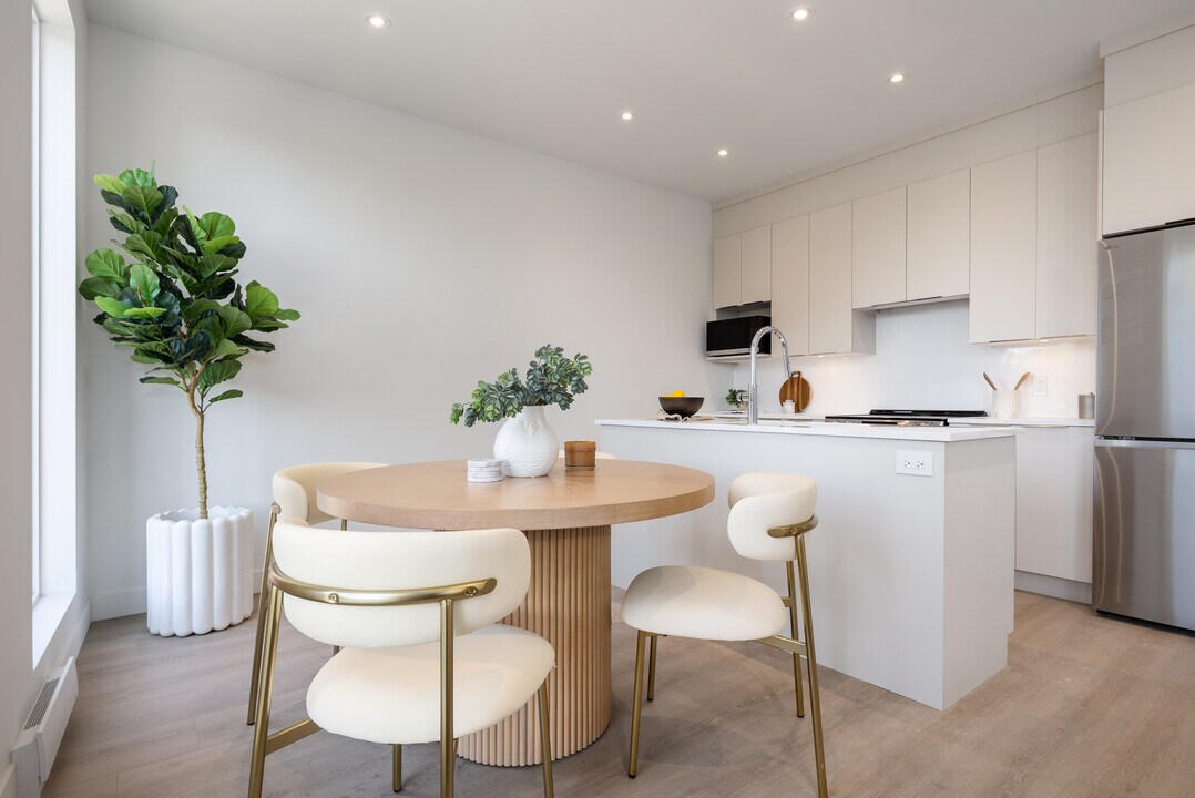 675 Butler Rue in Montréal, QC - Building Photo