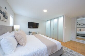 1125 D St NE in Washington, DC - Building Photo - Building Photo