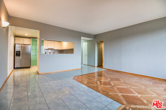 321 S San Vicente Blvd-Unit -1006 in Los Angeles, CA - Building Photo - Building Photo