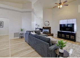 1870 Racine Dr in Las Vegas, NV - Building Photo