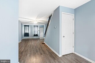 2035 Watkins St in Philadelphia, PA - Building Photo - Building Photo