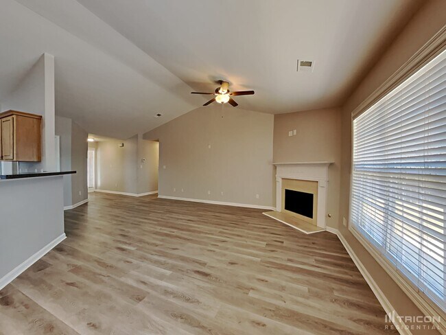 425 Eglington Tr in Locust Grove, GA - Building Photo - Building Photo