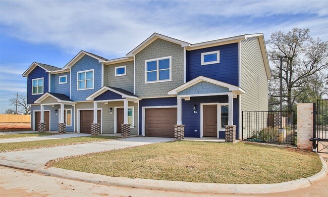 property at 14010 Longstreet Rd