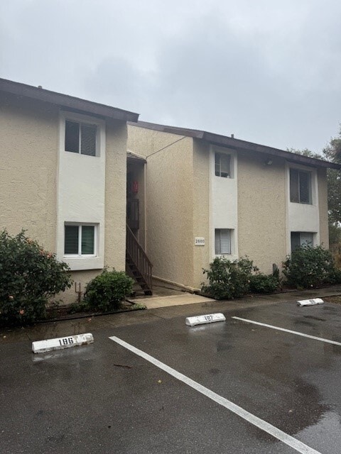 property at 2600 Hidden Lake Dr N