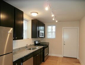 2508 W North Shore Ave, Unit 1 in Chicago, IL - Foto de edificio - Building Photo