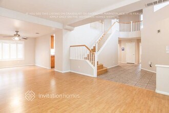 8760 Wallaby Ln in Las Vegas, NV - Foto de edificio - Building Photo