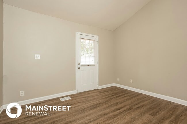 1960 W Kimberly Rd SW in Atlanta, GA - Foto de edificio - Building Photo