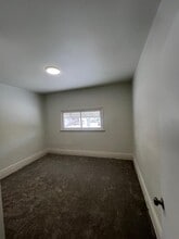 447 E 27th St in Erie, PA - Building Photo - Building Photo