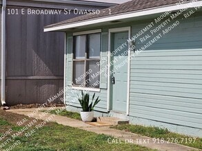 101 E Broadway St in Owasso, OK - Building Photo - Building Photo