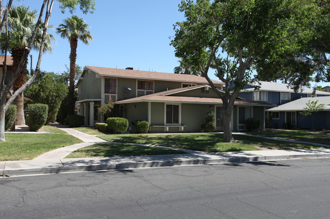 1470 Elizabeth Ave in Las Vegas, NV - Building Photo - Building Photo