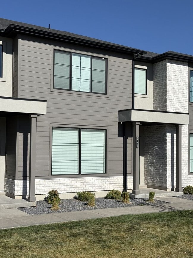 1027 S 200 E in Spanish Fork, UT - Building Photo - Building Photo