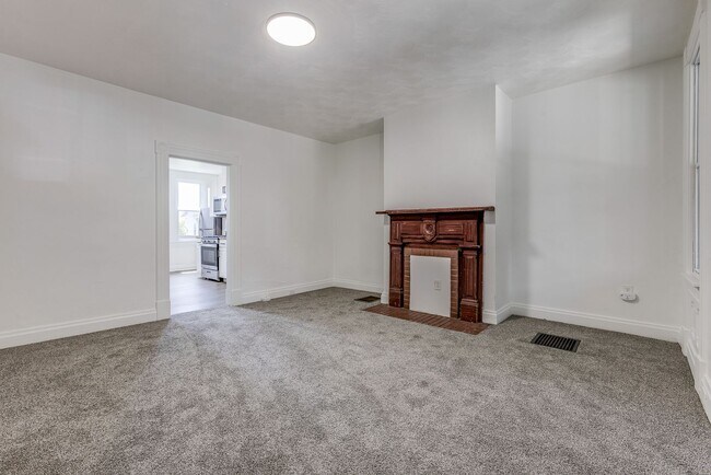 710 Excelsior St in Pittsburgh, PA - Building Photo - Building Photo