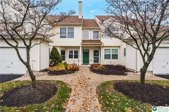 7318F Sauerkraut Ln in Macungie, PA - Building Photo - Building Photo