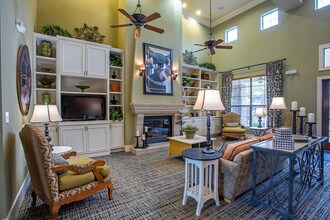 Cypress Creek at River Bend Apartment Homes in Georgetown, TX - Foto de edificio - Interior Photo