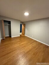 209 Babcock St, Unit 1d in Brookline, MA - Building Photo - Building Photo