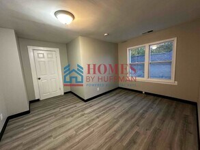 610 Taylor Ave-Unit -B in Evansville, IN - Building Photo - Building Photo