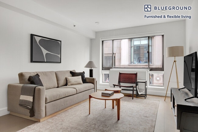 311 W 50th St