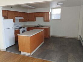 201 N 5th Ave W in Virginia, MN - Building Photo