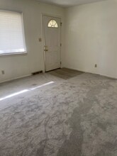 740 Stinchcomb Dr in Columbus, OH - Building Photo - Building Photo