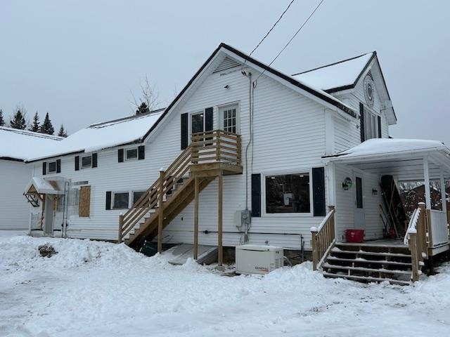 10 Metallak Rd in Pittsburg, NH - Building Photo - Building Photo