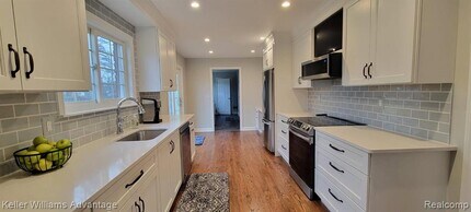 6951 Lee Crest Dr in West Bloomfield, MI - Building Photo - Building Photo