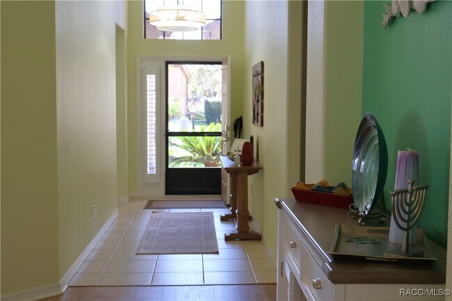 property at 619 W Doerr Path
