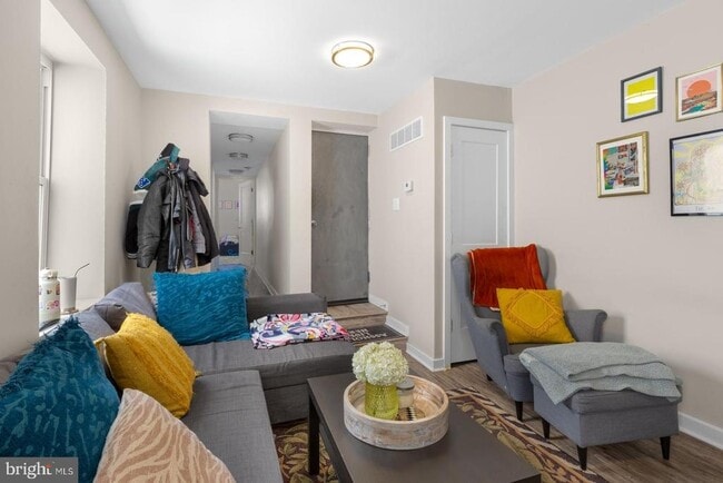 property at 162 Richmond St