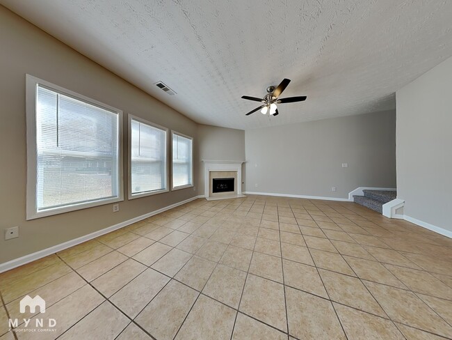 2250 Village Green Dr in Fairburn, GA - Building Photo - Building Photo
