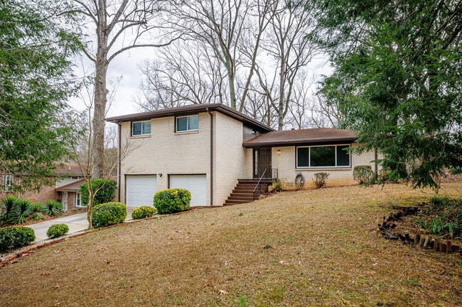 property at 2692 Whites Mill Ct