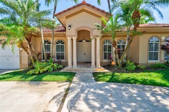8366 SW 193rd St in Cutler Bay, FL - Building Photo - Building Photo
