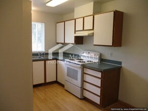 2241 SE Moritz Way in Port Orchard, WA - Building Photo - Building Photo