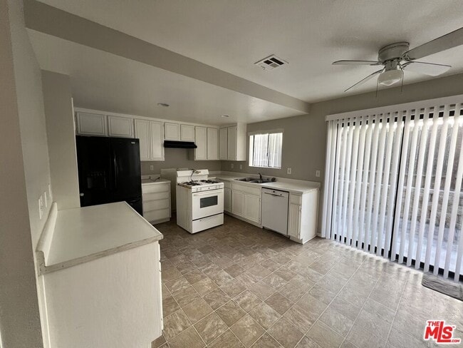 661 Woodcrest Dr in Lake Elsinore, CA - Building Photo - Building Photo